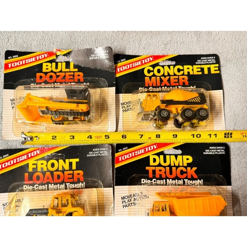 Vntg. 1987 TOOTSIETOY Lot of 4 Die-Cast Construction Vehicles Toy Trucks 4